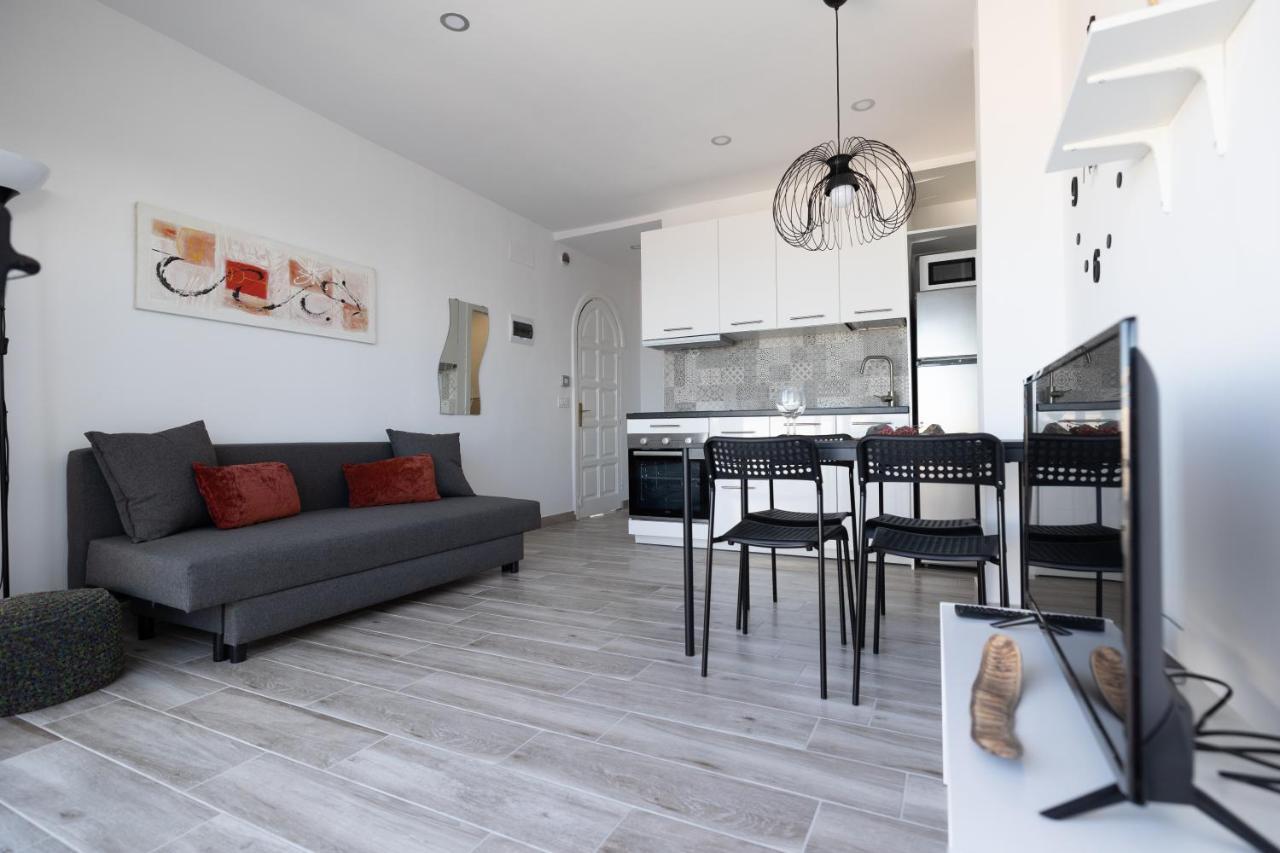 Oceano Infinito Aloha Garden Apartment Адехе Екстериор снимка